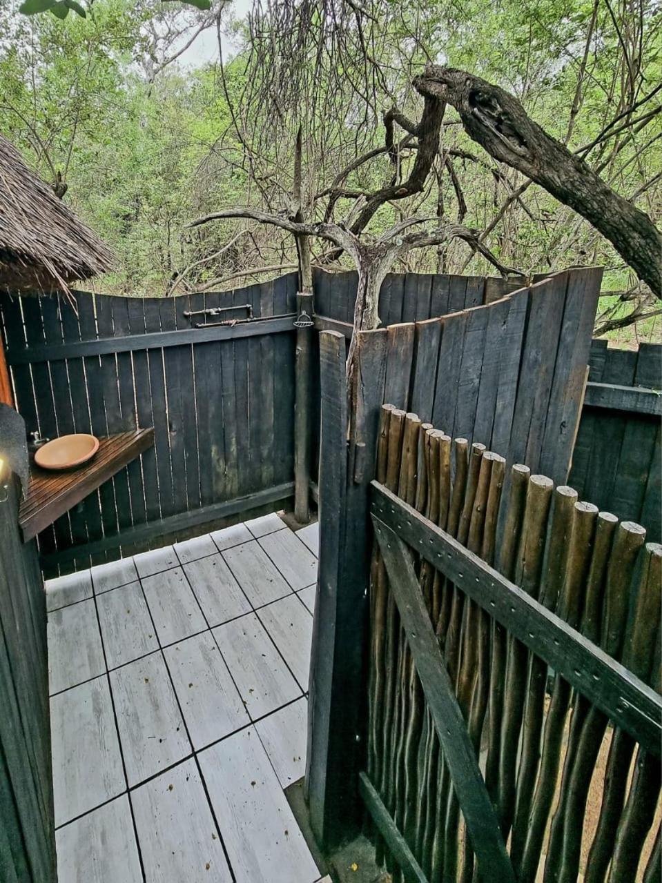 Off Beat Safaris Bush Lodge 호에드스프뤼트 외부 사진