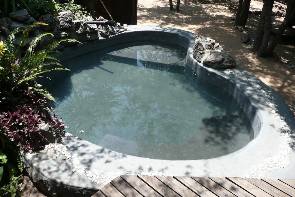Off Beat Safaris Bush Lodge 호에드스프뤼트 외부 사진