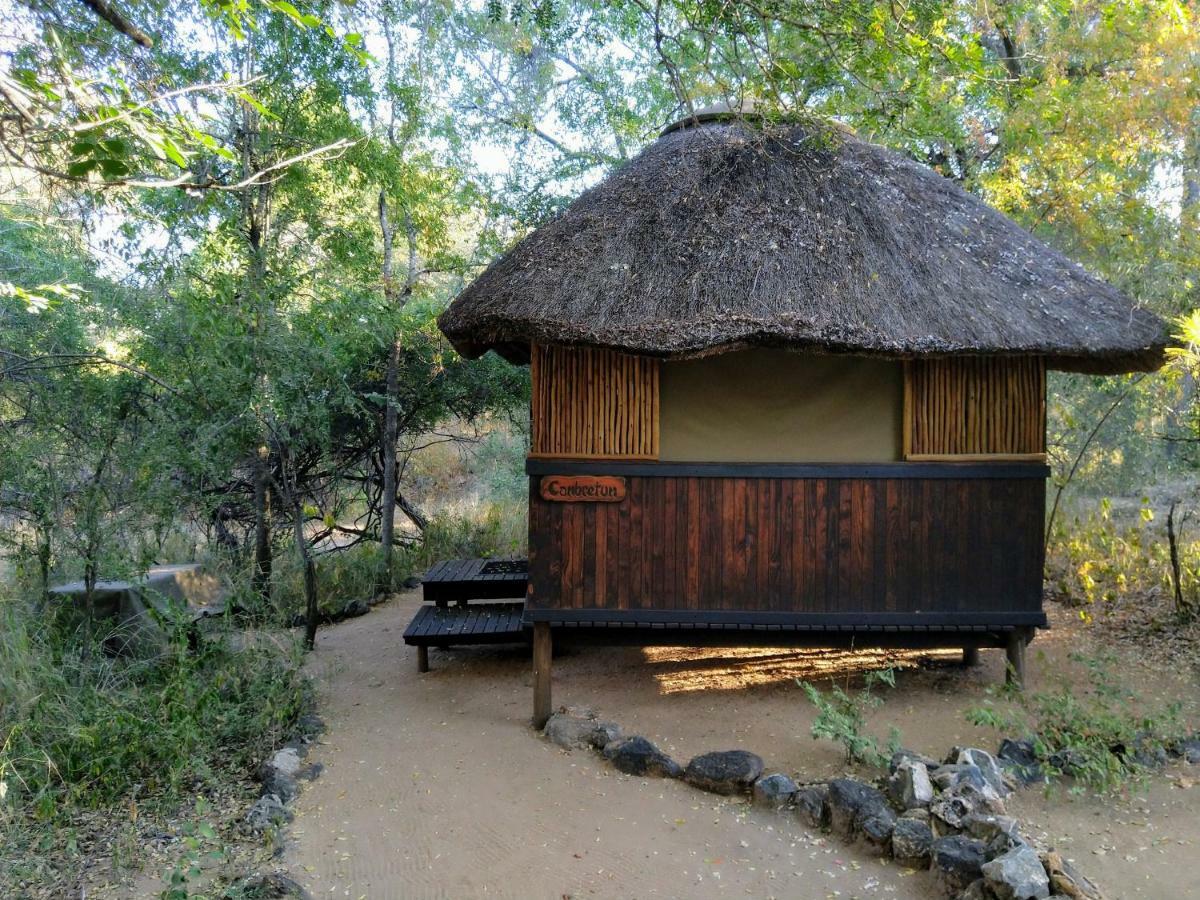 Off Beat Safaris Bush Lodge 호에드스프뤼트 외부 사진