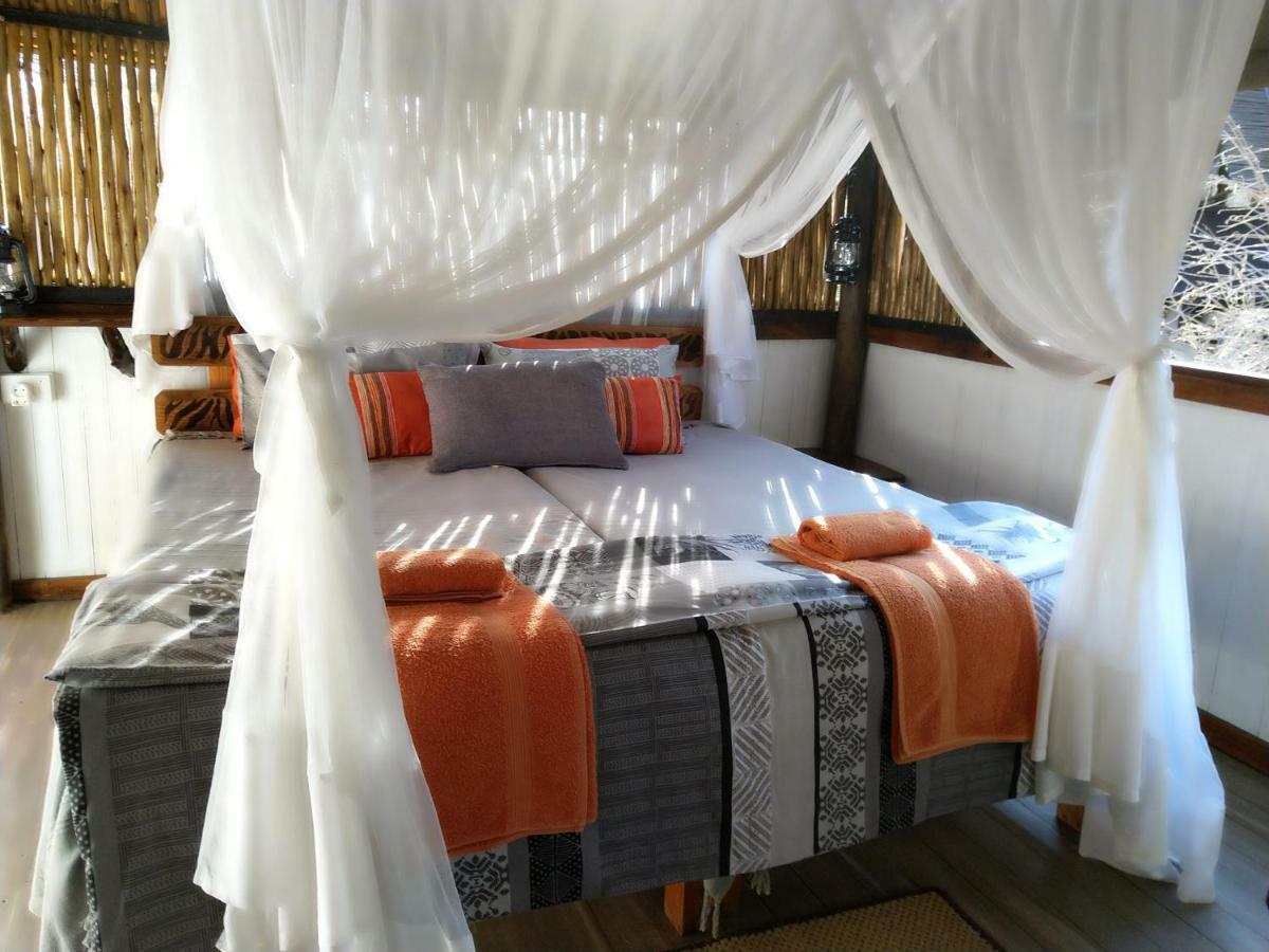 Off Beat Safaris Bush Lodge 호에드스프뤼트 외부 사진