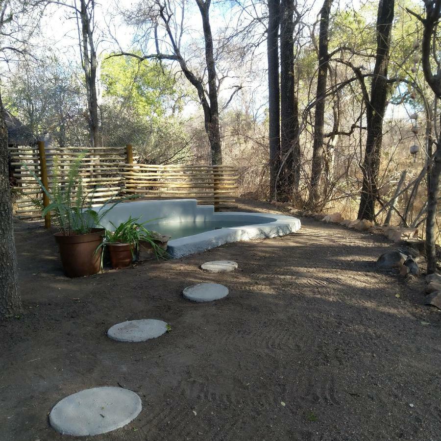 Off Beat Safaris Bush Lodge 호에드스프뤼트 외부 사진